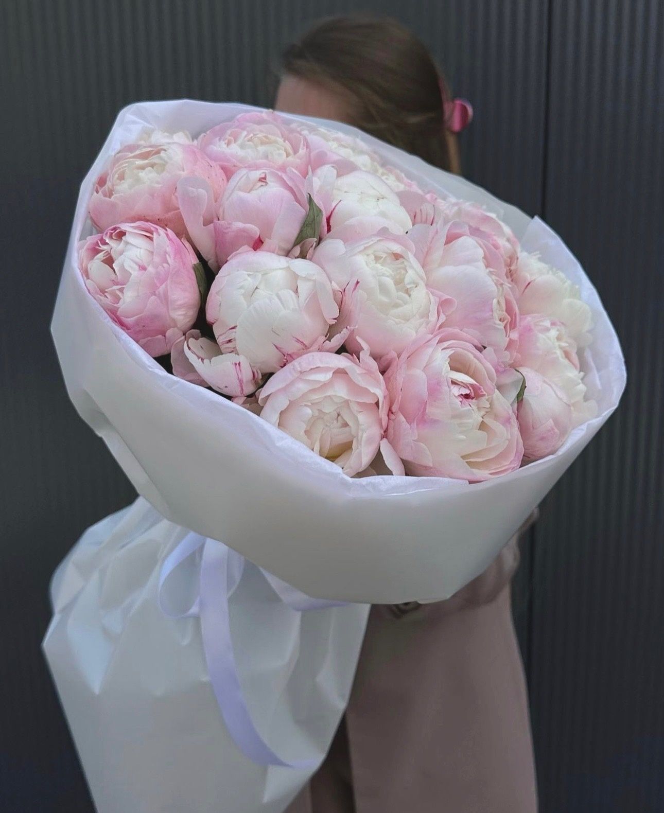 15 Рожевих півоній &laquo;Gardenia&raquo;