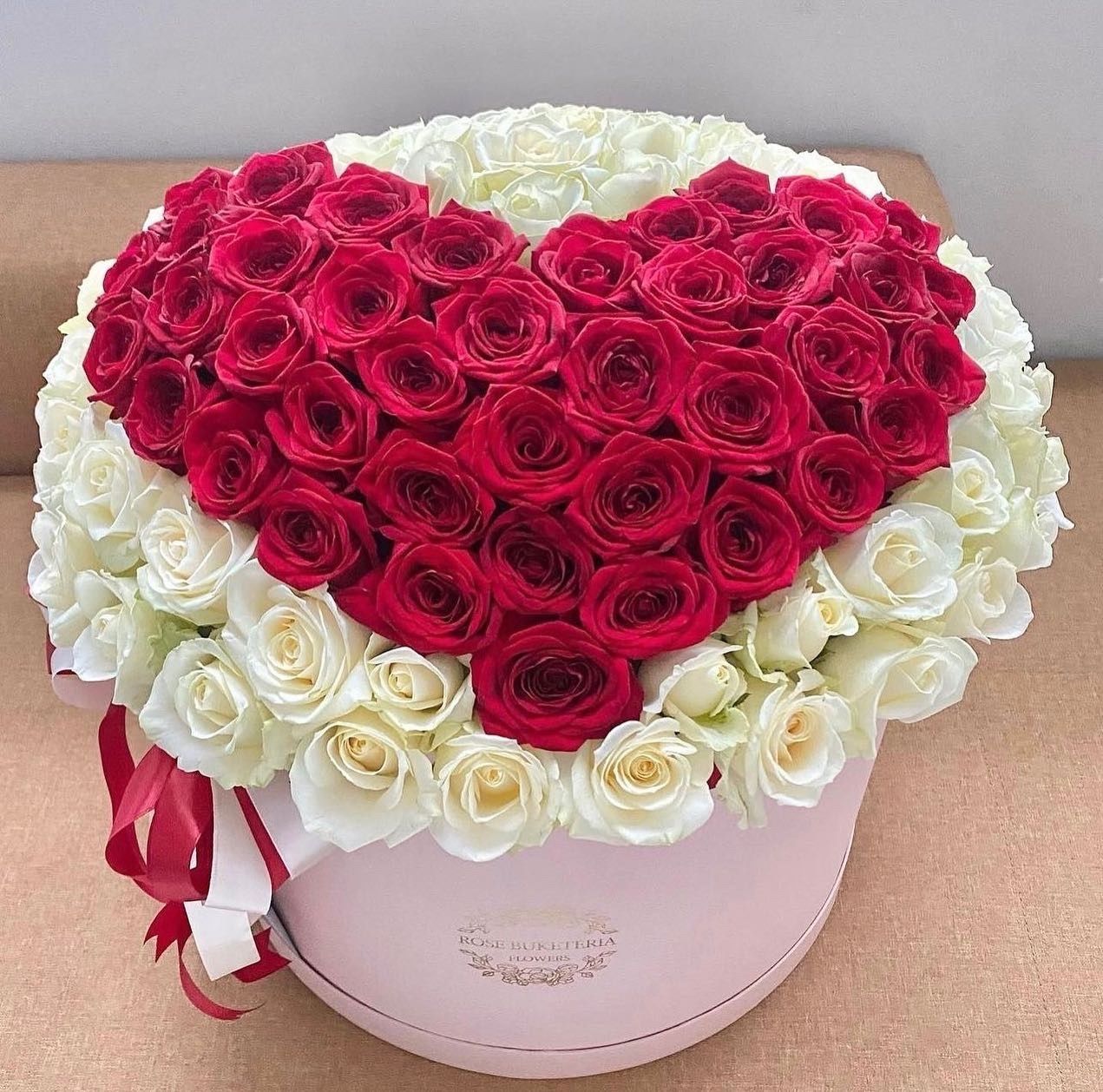 Композиція I❤️U із 301 троянди в коробках XL