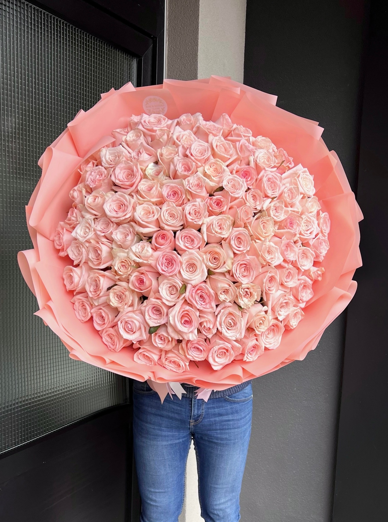 101 Ніжно - рожева троянда, 70 см