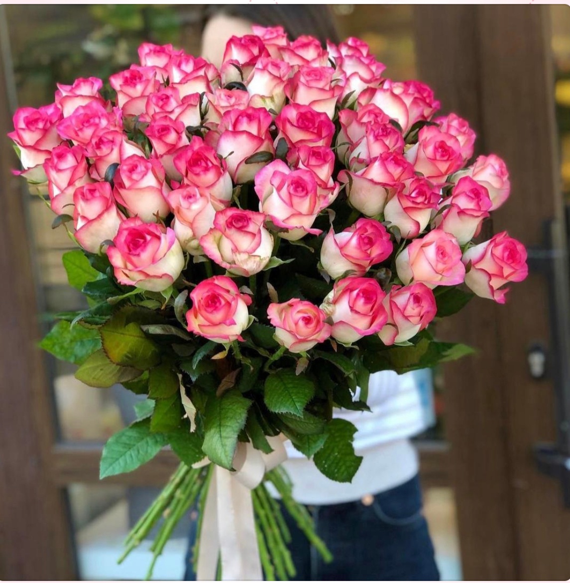 39 Троянд Джумілія, 70 см «Обʼємний бутон»